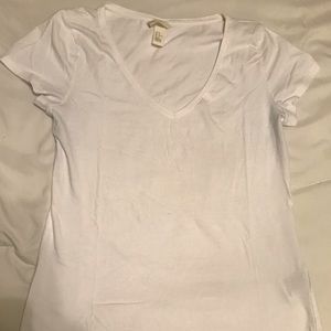 Basic White V Neck T-Shirt